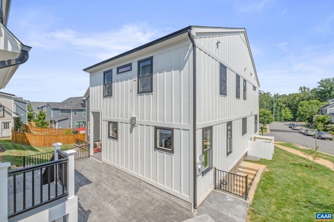 Building Photo - 1603 Griffen Grv