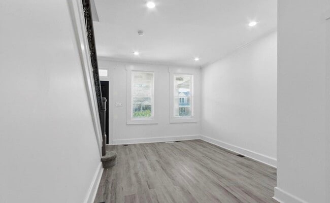 Building Photo - 2582 Edmondson Ave