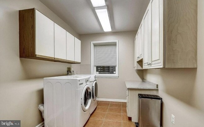 Building Photo - 13731 Canal Vista Ct
