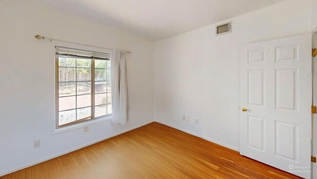 Building Photo - 4255 Juniper Hill Ln