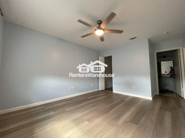 Building Photo - 110 Gloucester Blvd