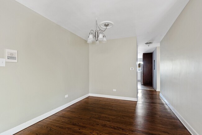 Building Photo - 1921 Harrison St