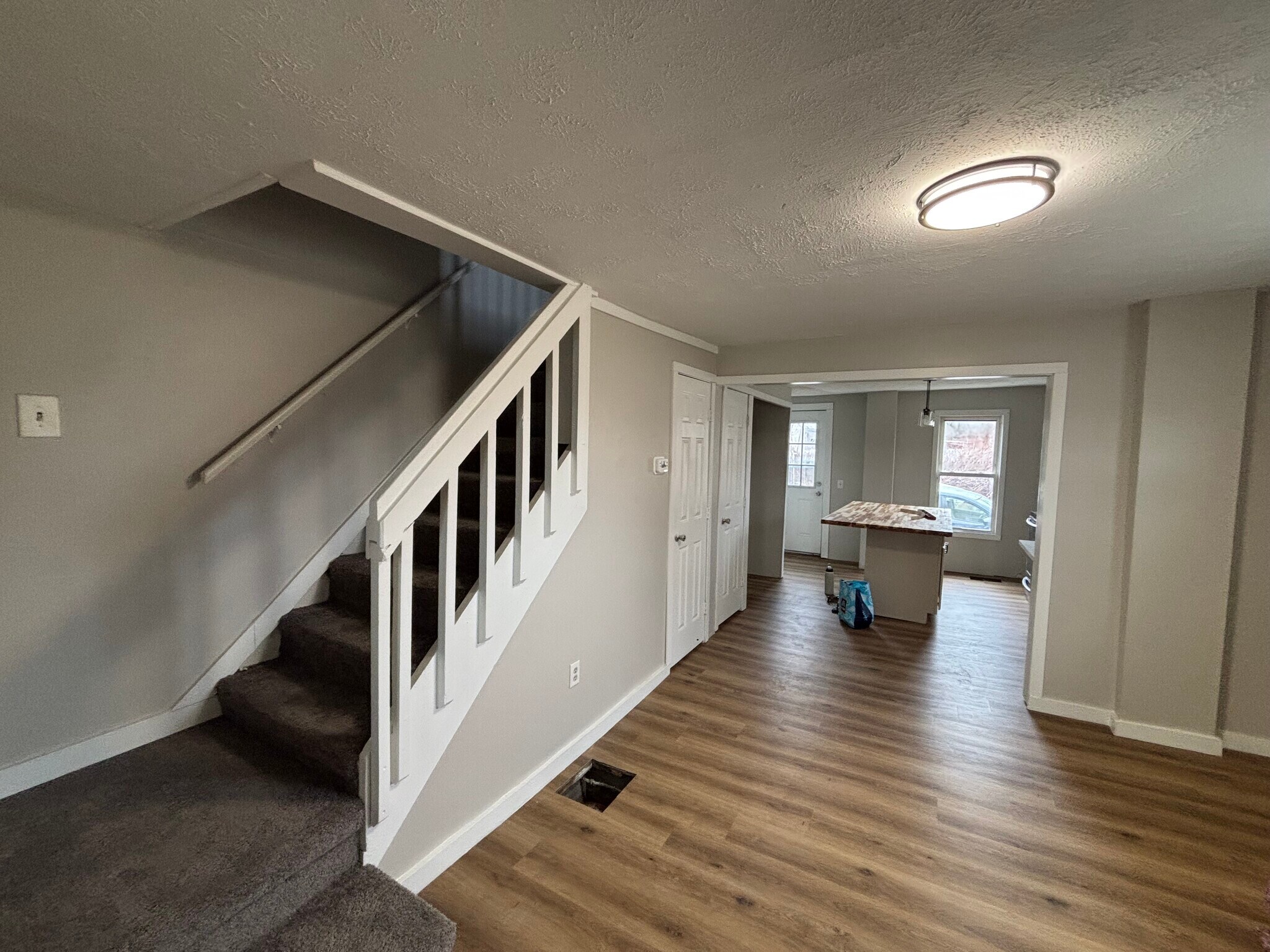 Building Photo - 668 Sullivan St