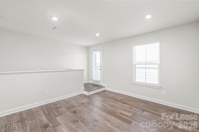 Building Photo - 135 Music Hall Wy