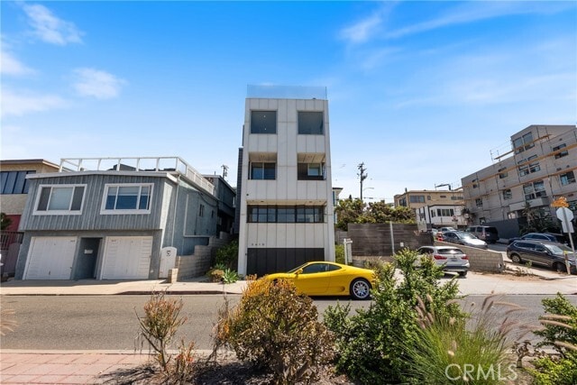 Building Photo - 3410 Hermosa Ave