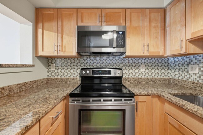 Building Photo - 1BR in the Heart of Logan Circle