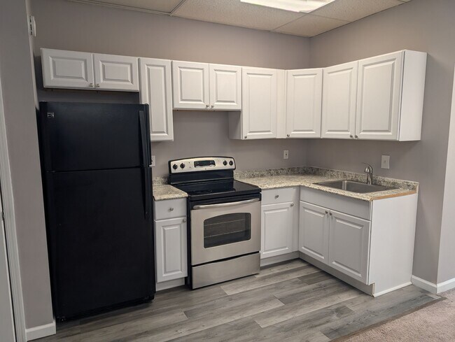 Building Photo - 5419 Deale Churchton Rd