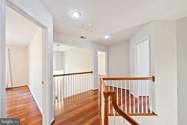 Building Photo - 2393 Watters Glen Ct