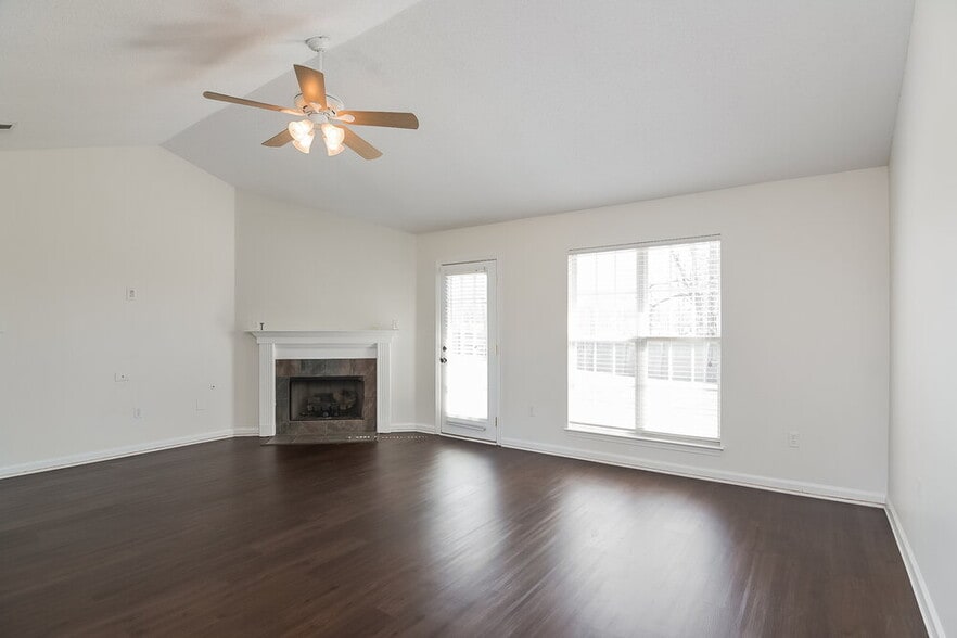 Building Photo - 1820 Mary Payton Cove