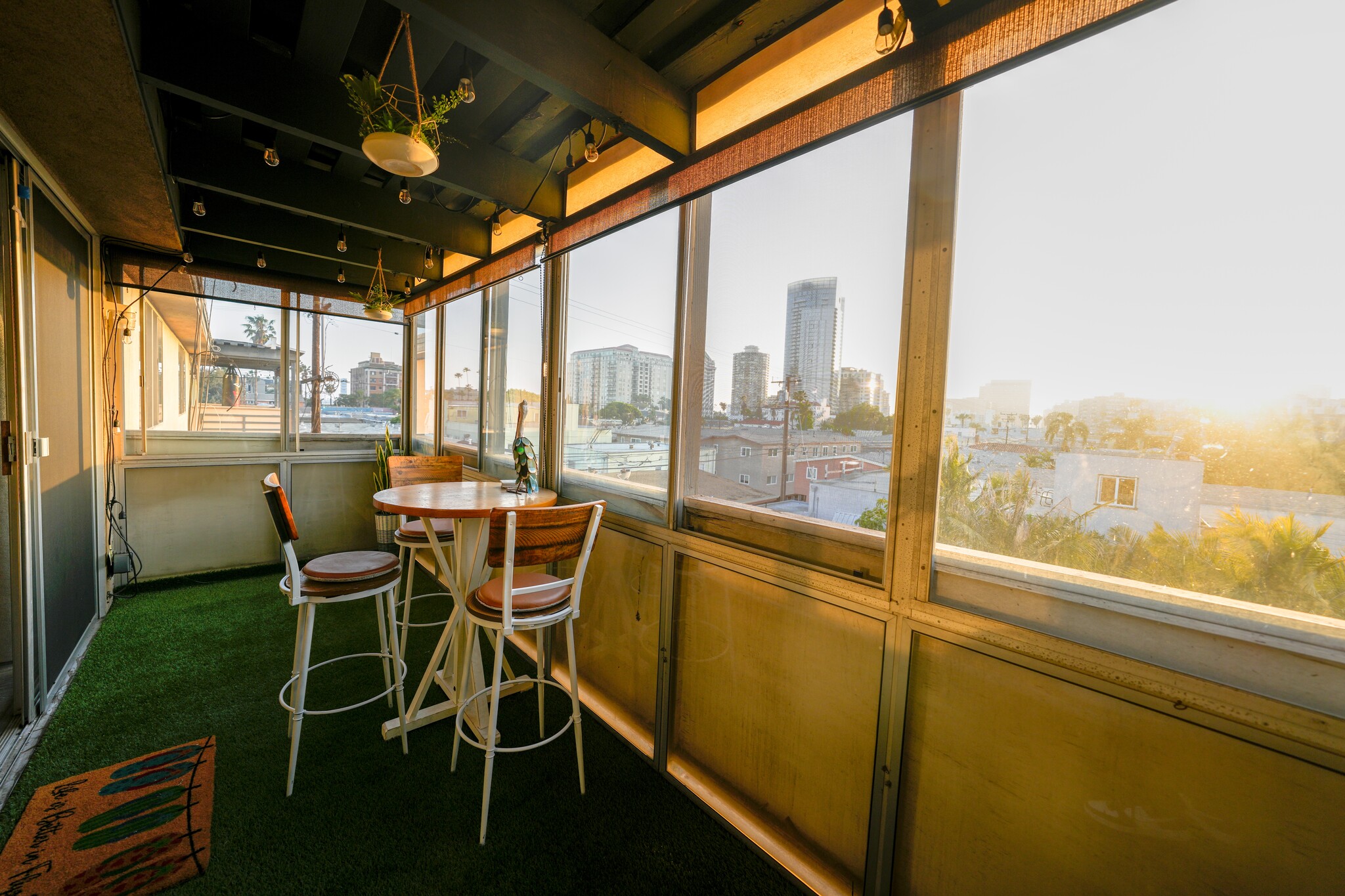 Balcony views of Downtown Long Beach & Ocean. - 1054 E 2nd St