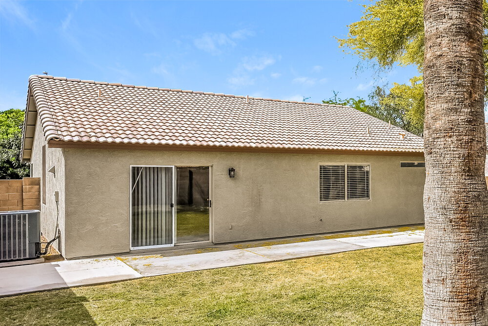Building Photo - 9238 W Potter Dr