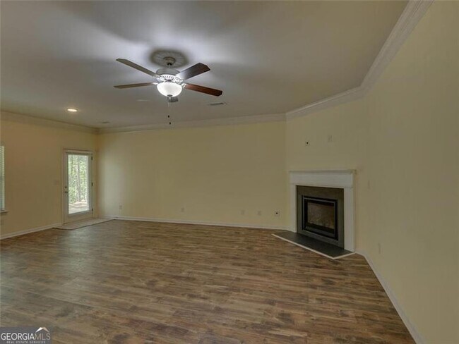 Building Photo - 329 Turtle Creek Dr