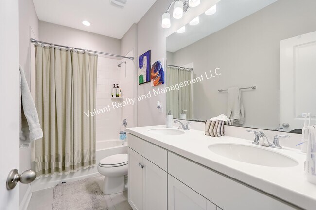 Building Photo - 295 Morning Mist Ln