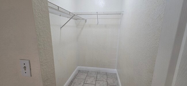 Building Photo - 1313 White Pine Dr