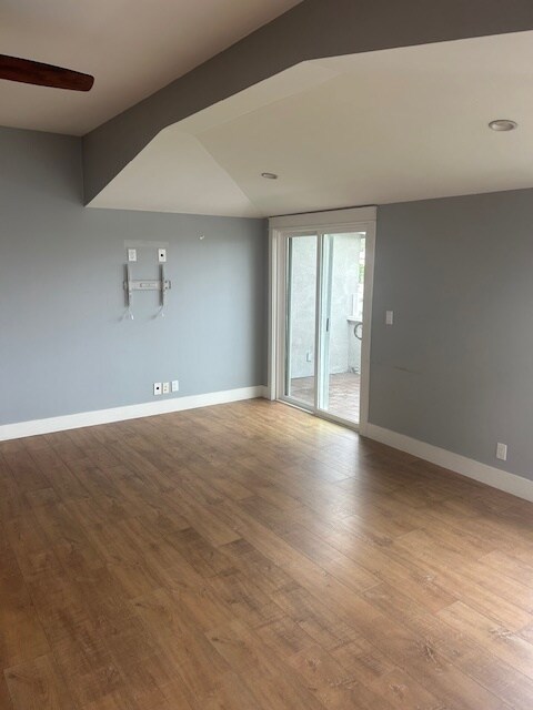 Living room with door to outside balcony - 1534 Manhattan Beach Blvd