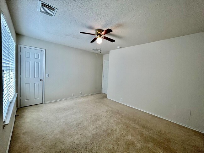 Building Photo - 10623 Sugar Trace Dr