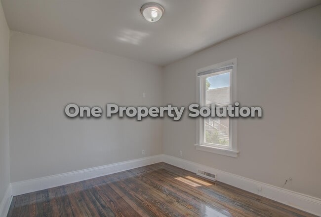 Building Photo - 2459 Jefferson St