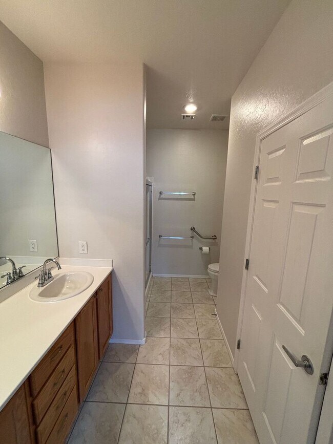 Building Photo - Charming 2-Bed Retreat with Covered Patio in Solera 55+