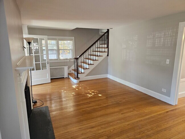 Building Photo - 14 John St