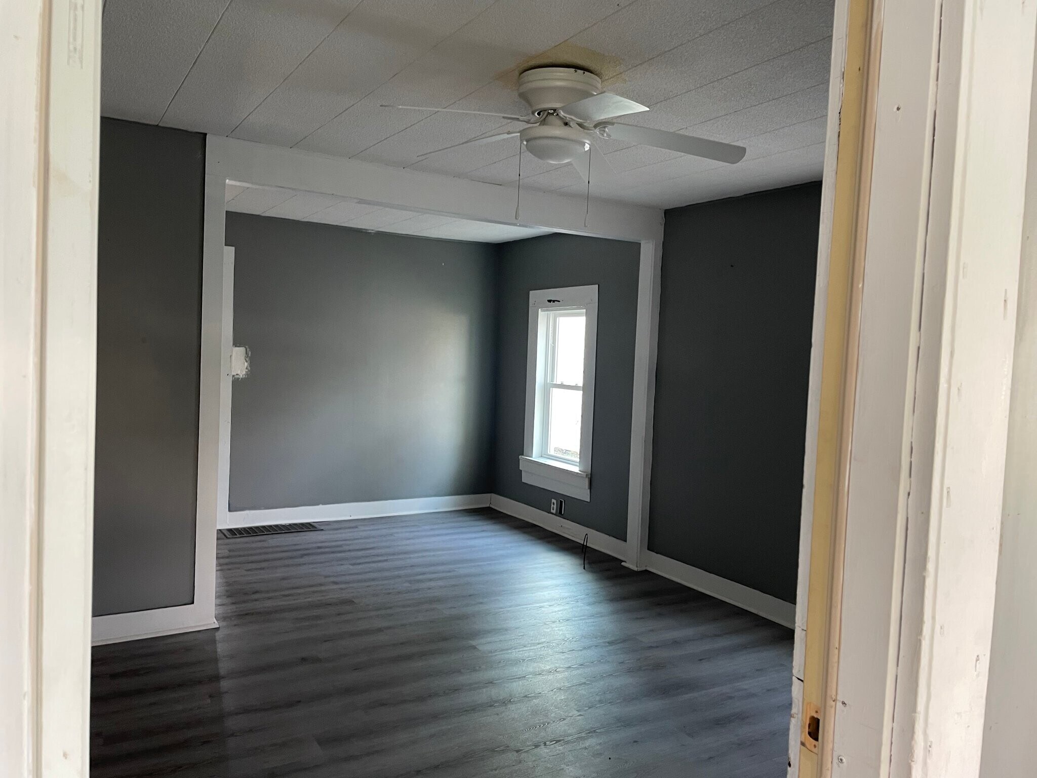 Building Photo - 2148 N Graceland Ave