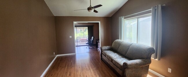 Building Photo - 35138 Whispering Oaks Blvd