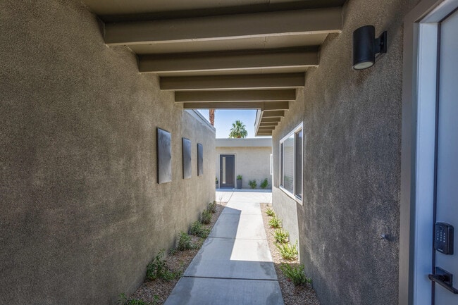 Building Photo - 41615 Morningside Ct