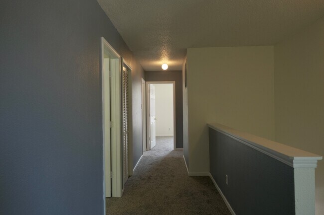 Building Photo - 6857 Maywood Cir
