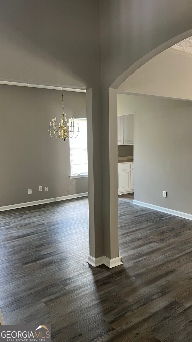 Building Photo - 4932 Antelope Cove