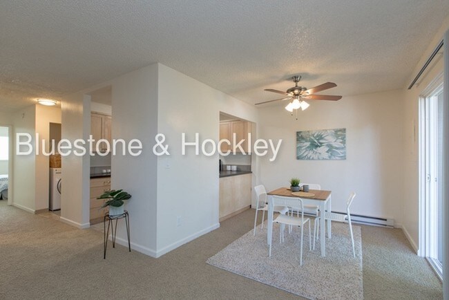 Building Photo - 6403 NE Glisan St