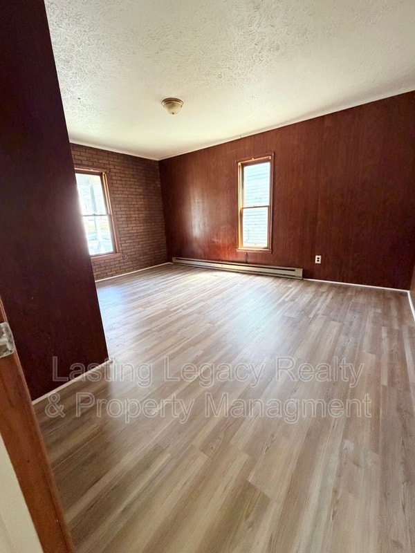 Building Photo - 510 Alexander St