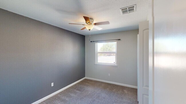 Building Photo - 3206 Thunder Rd