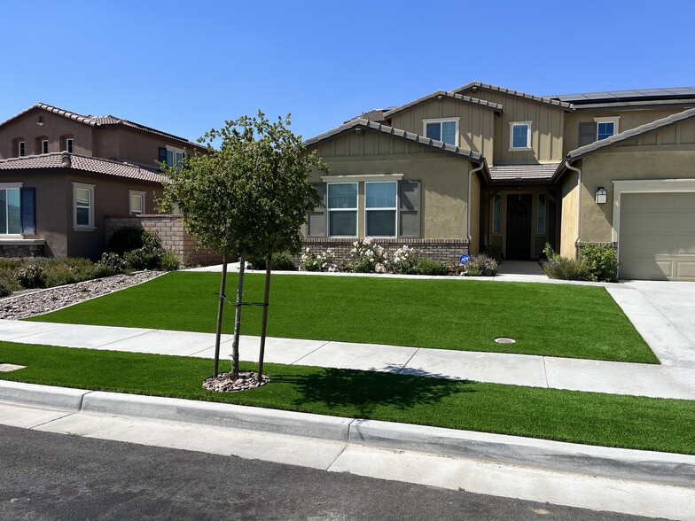 Building Photo - 24438 Montgomery Way
