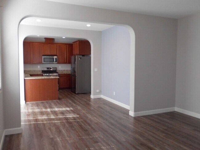 Building Photo - 207 Coulter Way