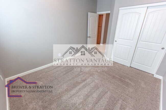 Building Photo - 4118 E Hoot Owl Trail