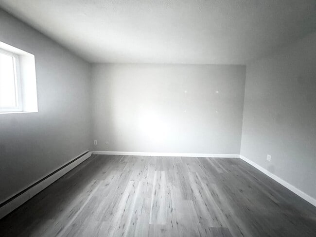 Building Photo - 23 Westgate Rd