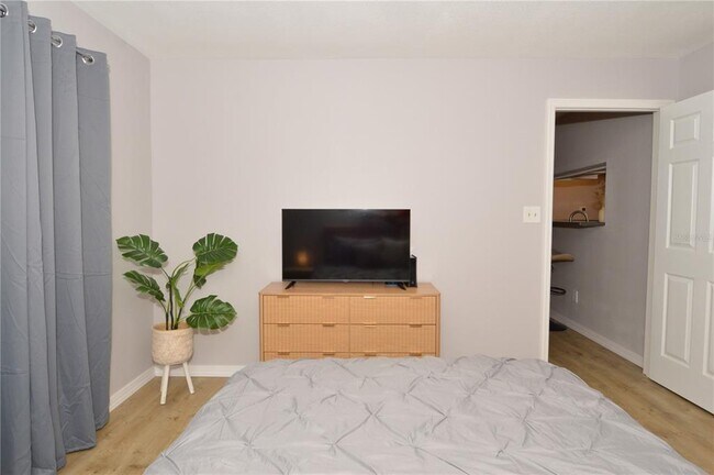 Building Photo - 8653 Fancy Finch Dr