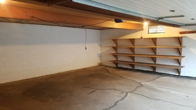 Building Photo - 3BR/2ba Single Family Home in Altoona - DOG FRIENDLY