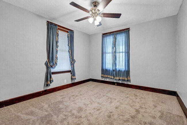 Building Photo - 7070 Winona Ave