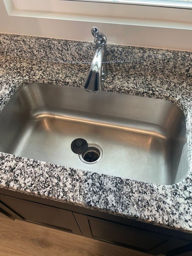 Building Photo - Stunning 3BR 3BA Home w/ Private Patio • Full Appliance Suite • Wooded-View Patio in Nashville