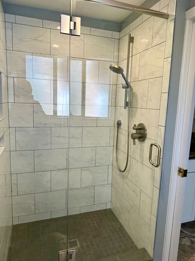 Building Photo - Lovely 4 bedroom in Wilsonville