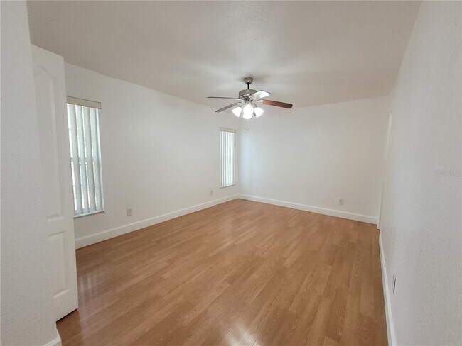 Building Photo - 10 Winding Ridge Rd