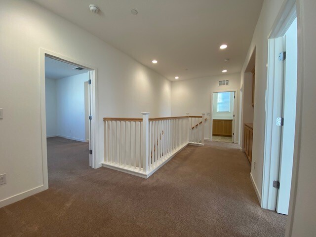 Building Photo - Beautiful New Home For Rent in Roseville!