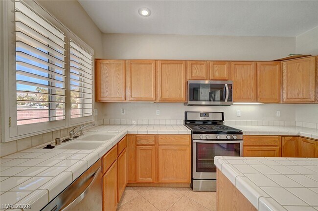 Building Photo - 2525 Huber Heights Dr