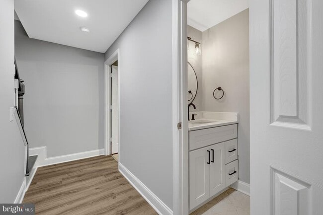 Building Photo - 13416 Whaley Ct