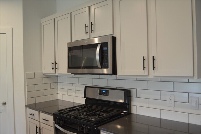 Building Photo - 10313 Cascade Range Ln