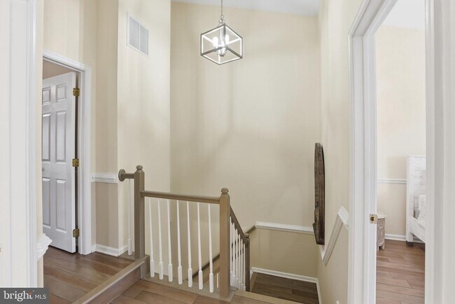 Building Photo - 47716 Bowline Terrace