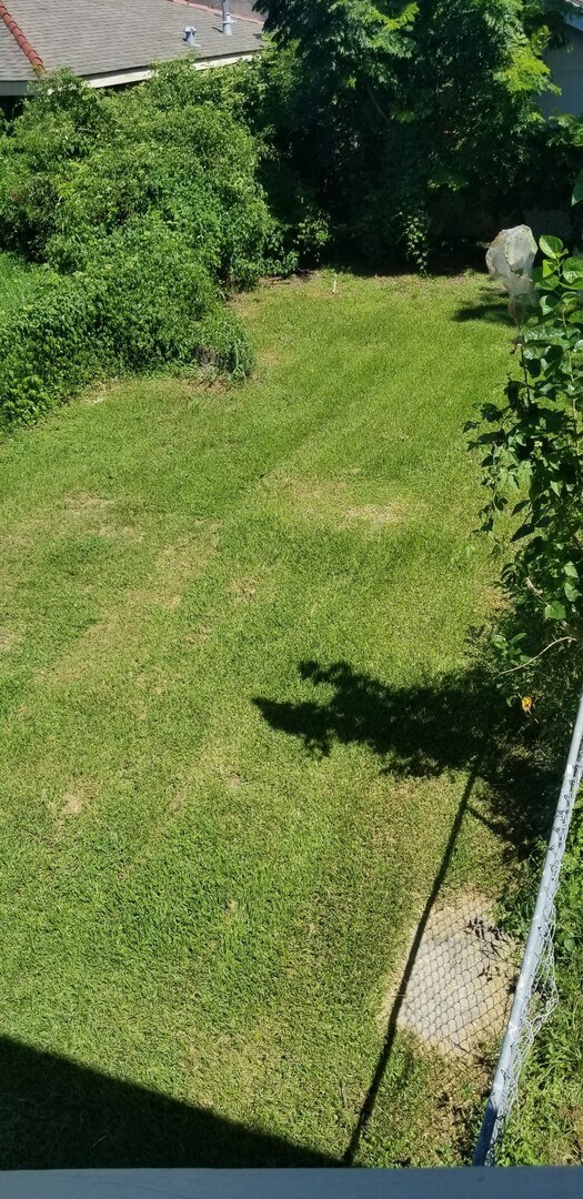 Building Photo - 925-927 Flood St