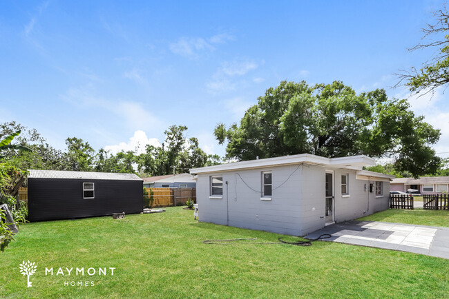 Building Photo - 3 Bedroom Tampa Home