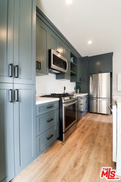 Building Photo - 1249 S Plymouth Blvd