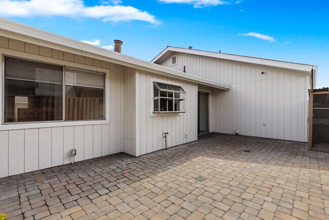 Building Photo - 3742 Mortensen Rd